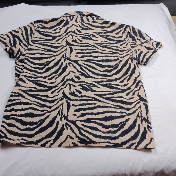 White Stage women's XL button down short sleeved top - Picture 7 of 9